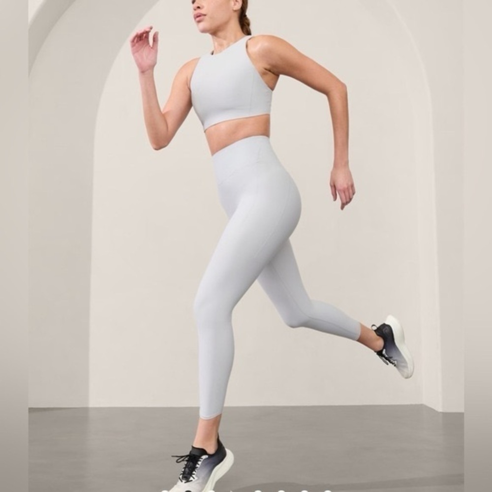 Athleta • Pacesetter 7/8 ultra high rise tight leggings